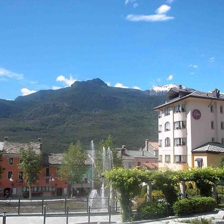 Bijou Hotel Saint-Vincent Exterior foto